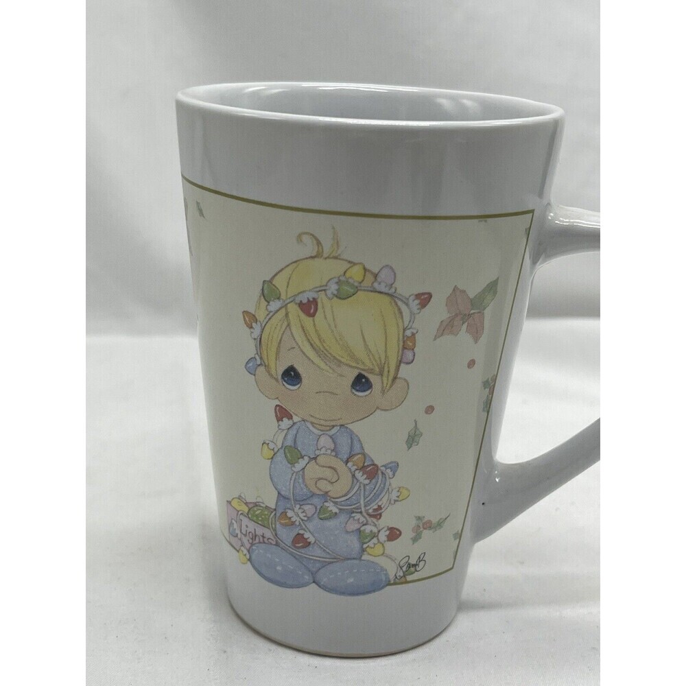 Precious Moments 2007 Christmas Wreath Holiday Lights Coffee Mug 16oz Sherwood